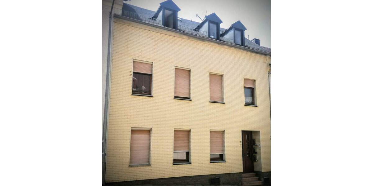 Mehrfamilienhaus, Wohnhaus Meerane - 8 Zimmer, 155 m&sup2;, 149.000&euro; | Angebot:25165629