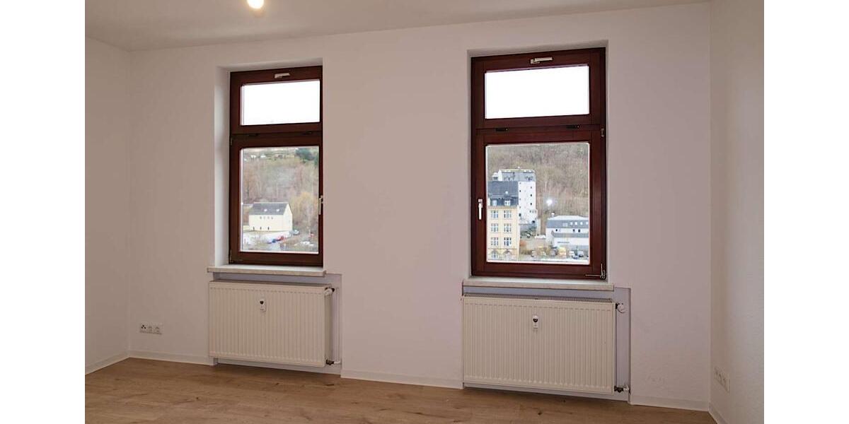 Dachgeschoßwohnung Greiz - 4 Zimmer, 83 m&sup2;, 500&euro; | Angebot:24212734