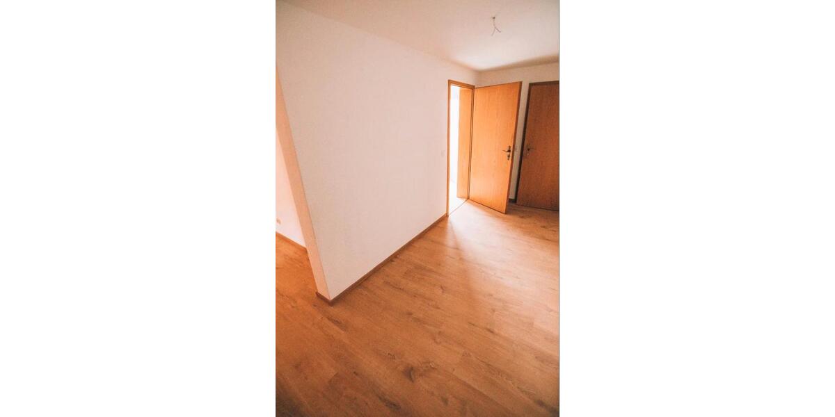Etagenwohnung Gera Alt-Bieblach - 3 Zimmer, 75 m&sup2;, 449&euro; | Angebot:26650083
