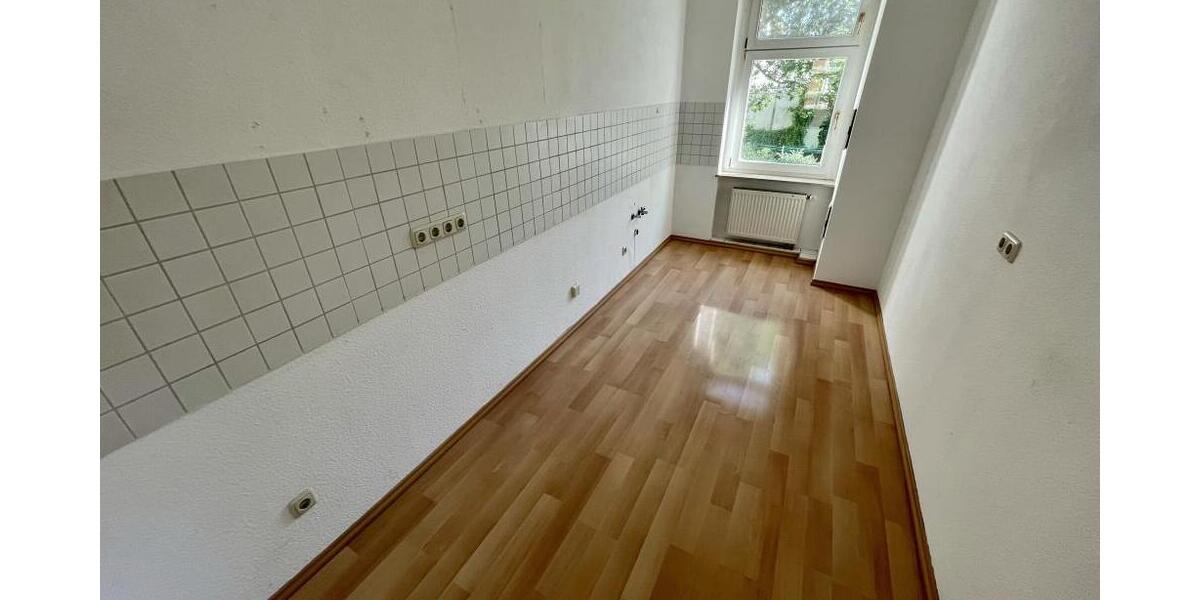 Wohnen in Gera Untermhaus! 3 Raum Wohnung mit Balkon (Südseite) und großen Wohnzimmer! - Etagenwohnung Gera Untermhaus | Angebot:26376571