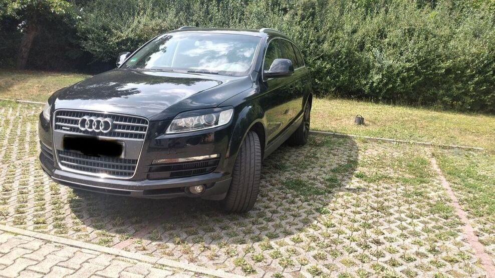 Audi Q7 223.000 km 9.999 € Brahmenau 07554
