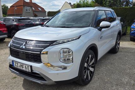 Mitsubishi Plug-in Hybrid Outlander 2.500 km 47.990 &euro; Zeitz OT Theißen 06711