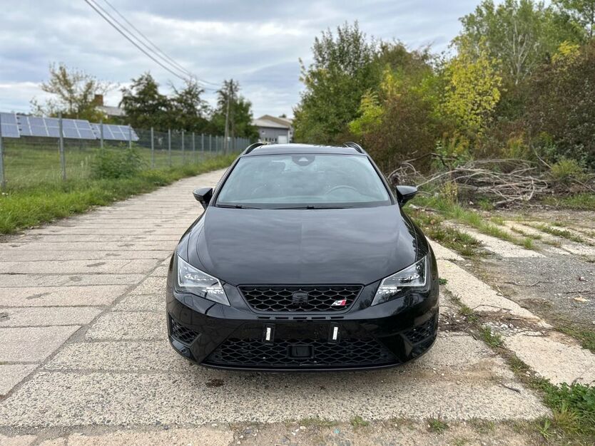 Seat Leon 107.000 km 21.999 € Gera 07552