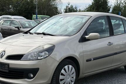 Renault Clio 226.254 km 1.990 &euro; Schleifreisen 07629
