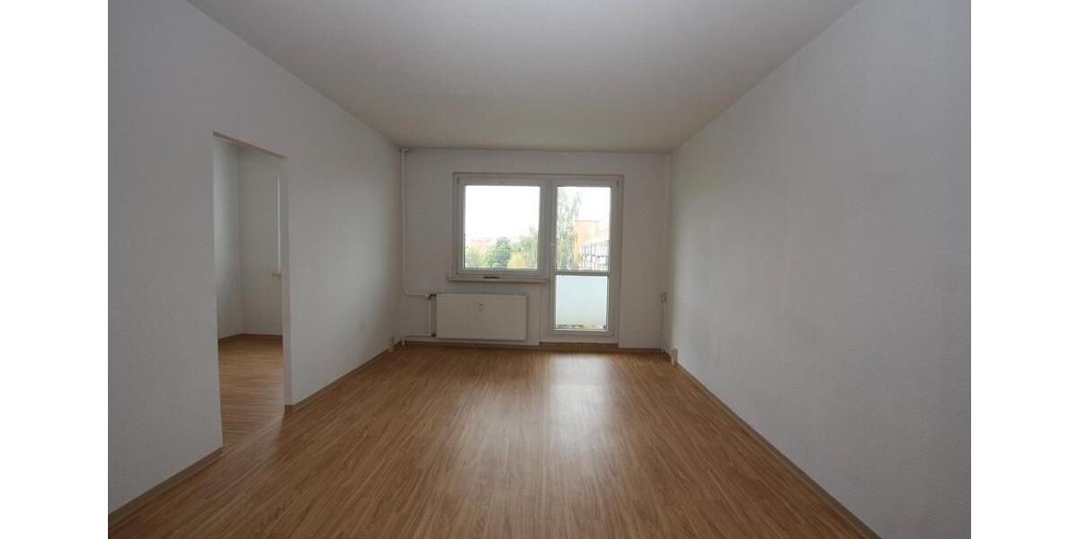 Etagenwohnung Gera Lusan - 3 Zimmer, 77 m&sup2;, 448&euro; | Angebot:26085936