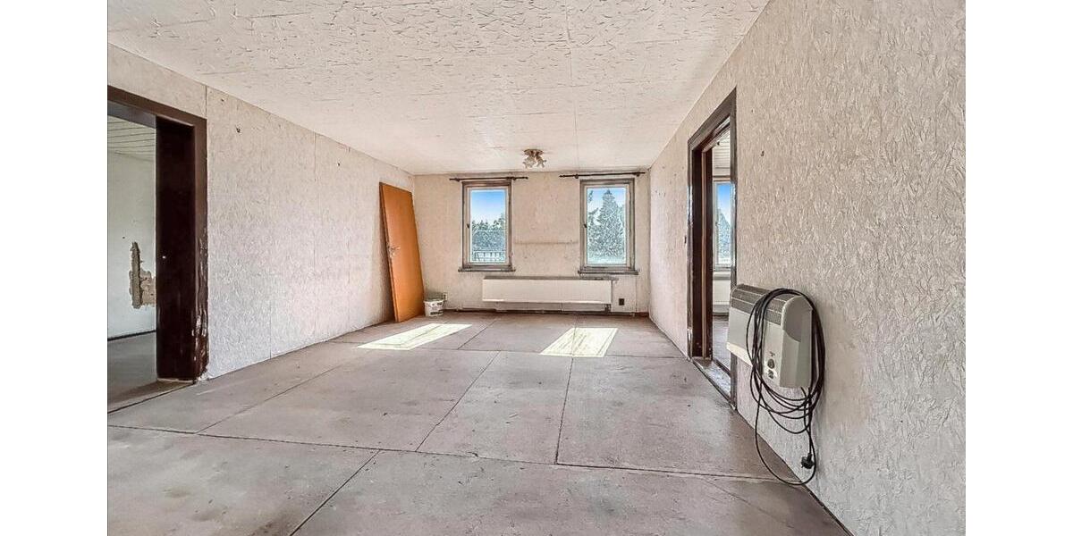 Einfamilienhaus Mohlsdorf-Teichwolframsdorf Teichwolframsdorf - 7 Zimmer, 180 m&sup2;, 42.000&euro; | Angebot:24616575