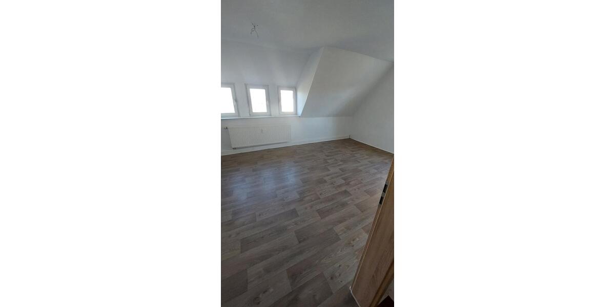 Erdgeschoßwohnung Meuselwitz - 3 Zimmer, 58 m&sup2;, 330&euro; | Angebot:26150099