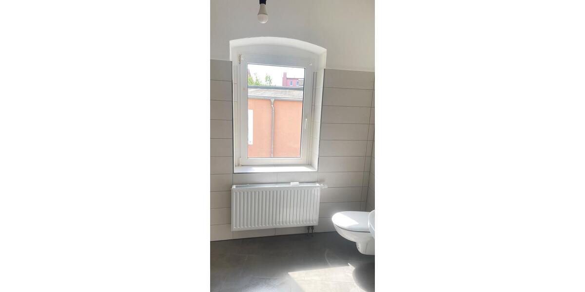 Etagenwohnung Werdau - 1 Zimmer, 38 m&sup2;, 450&euro; | Angebot:26531838