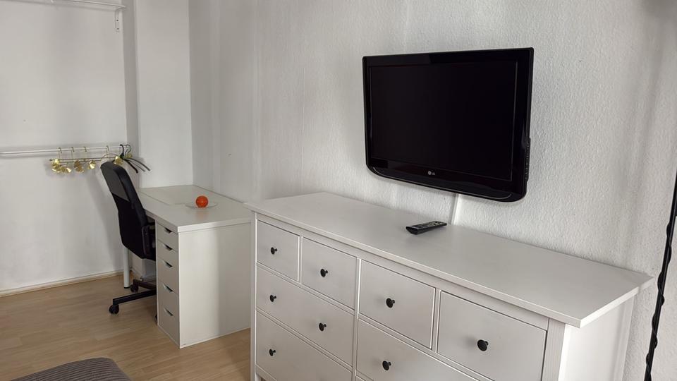 Etagenwohnung Gera Alt-Taubenpreskeln - 4 Zimmer, 70 m&sup2;, 80&euro; | Angebot:25886935