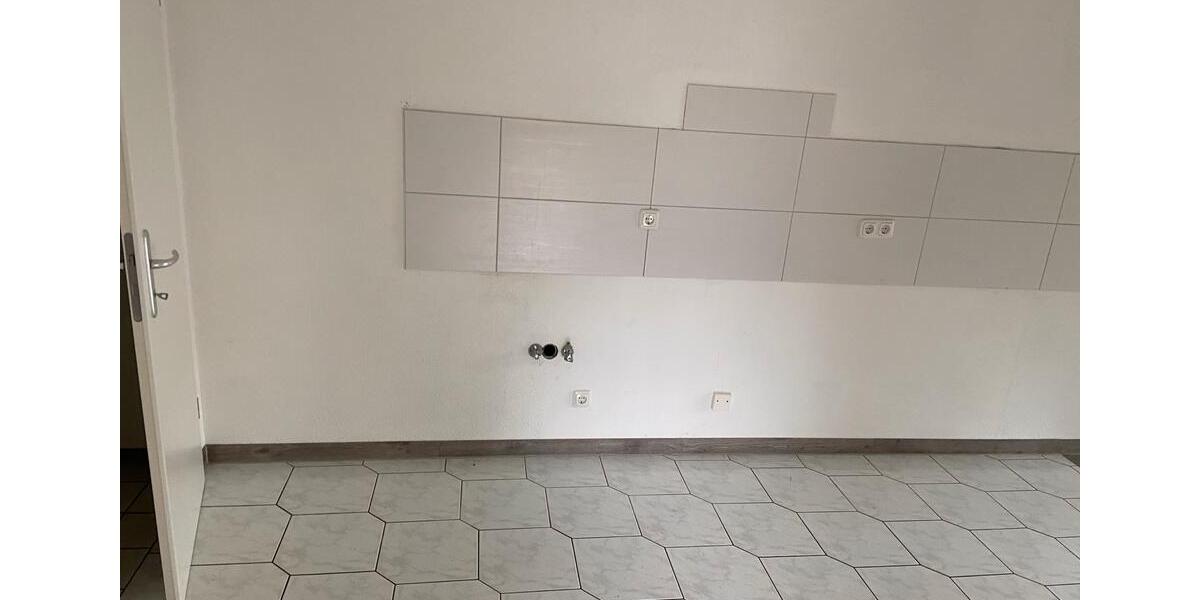 Etagenwohnung Kraftsdorf - 2 Zimmer, 5 m&sup2;, 340&euro; | Angebot:25992450