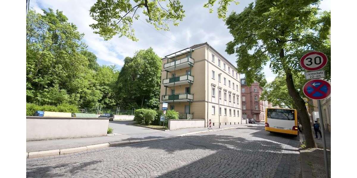 Etagenwohnung Gera Pforten - 2 Zimmer, 67 m&sup2;, 390&euro; | Angebot:26905260