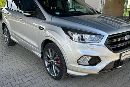 Ford Kuga 49.762 km 18.890 € Glauchau 08371