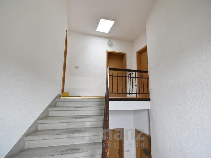 Dachgeschoßwohnung Meerane - 3 Zimmer, 75 m&sup2;, 450&euro; | Angebot:24875885