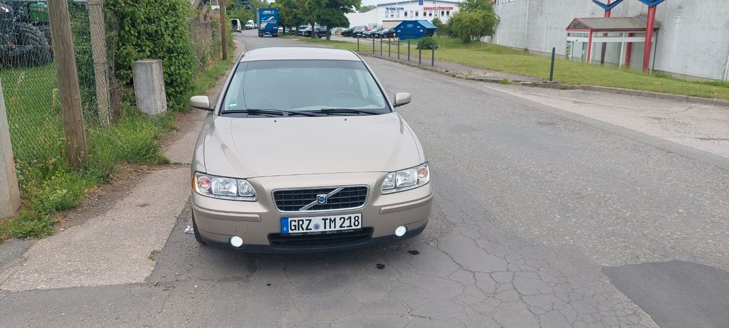 Volvo S60 173.250 km 5.900 &euro; Bad Köstritz 07586