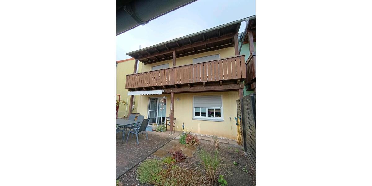 Reihenhaus Werdau - 4 Zimmer, 117 m&sup2;, 175.000&euro; | Angebot:26222119