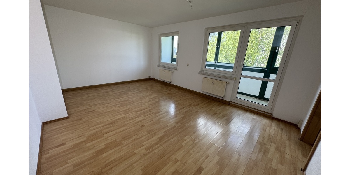 Doppelt genießen: Balkon und großer Wintergarten in attraktiver 2-Raum-Wohnung in Gera-Bieblach! - Erdgeschoßwohnung Gera Alt-Bieblach | Angebot:26374761