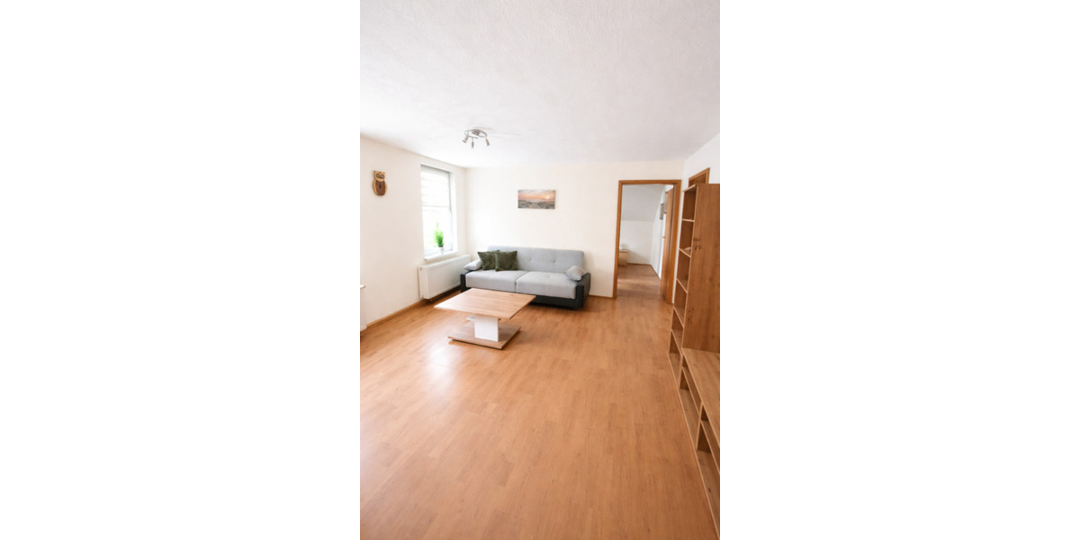helle 3-Raum-Dachgeschosswohnung (76 m²) 3 zimmer