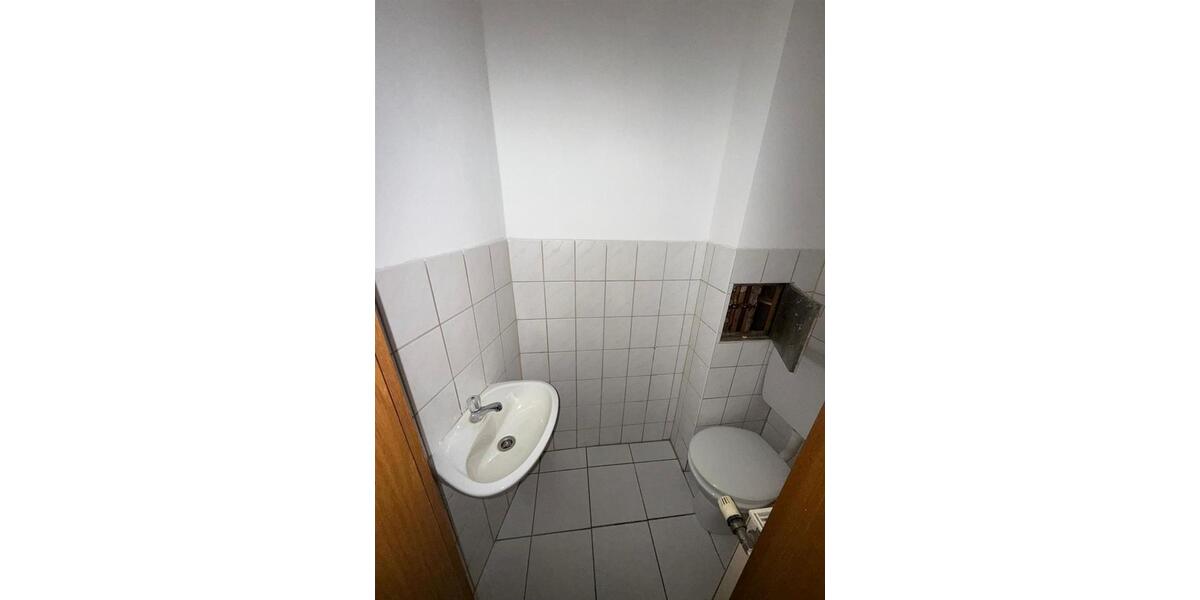 Etagenwohnung Meerane - 4 Zimmer, 85 m&sup2;, 374&euro; | Angebot:25376966