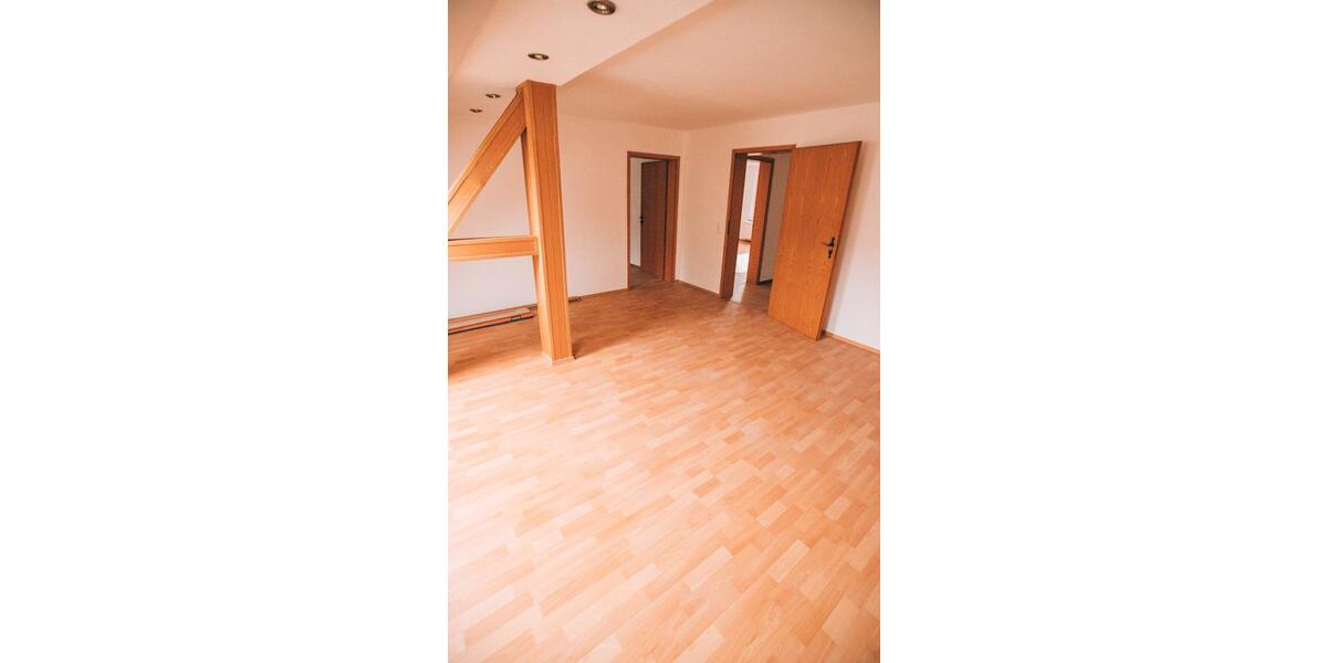 Dachgeschoßwohnung Gera Alt-Bieblach - 2 Zimmer, 75 m&sup2;, 449&euro; | Angebot:26112908