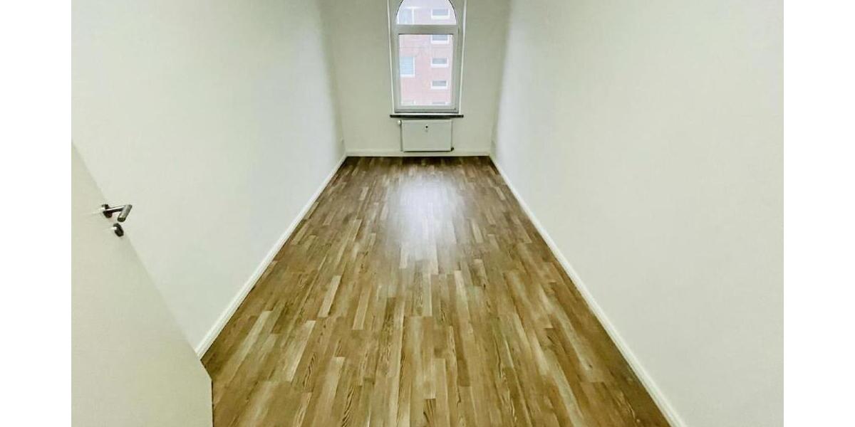 Modern sanierte 4 Raum-Wohnung mit Balkon und schickem Bad! - Etagenwohnung Gera Ostviertel | Angebot:26335029