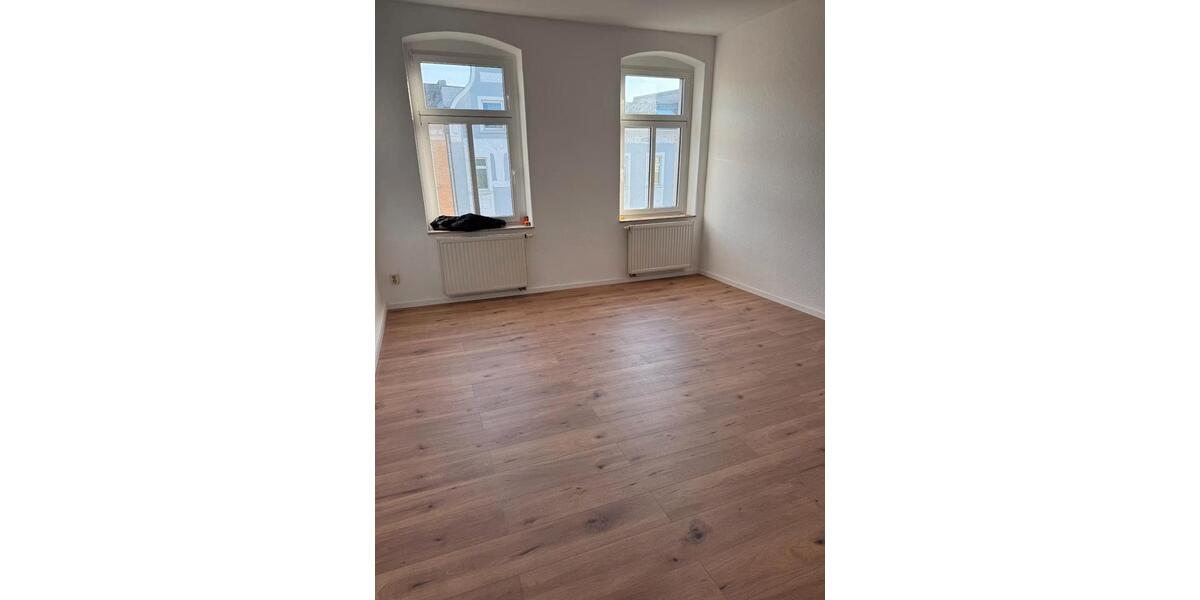 Etagenwohnung Gera Alt-Bieblach - 4 Zimmer, 100 m&sup2;, 646&euro; | Angebot:26698307