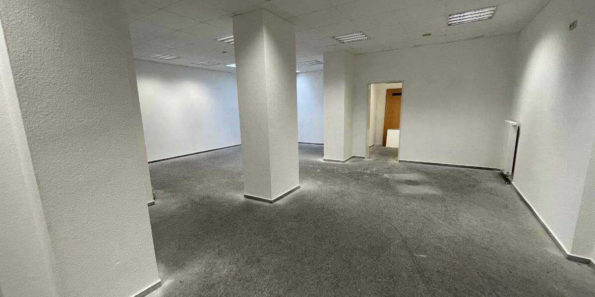 Büro - oder Ladenfläche im Zentrum Stadtrodas 2 zimmer