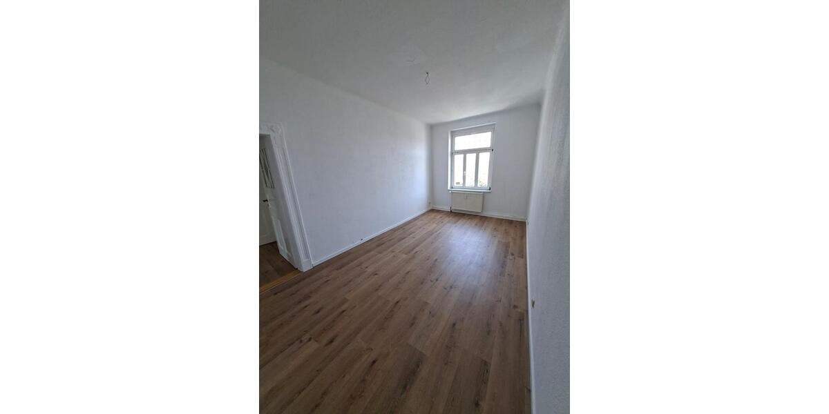 Etagenwohnung Gera Debschwitz - 2 Zimmer, 68 m&sup2;, 640&euro; | Angebot:26693198