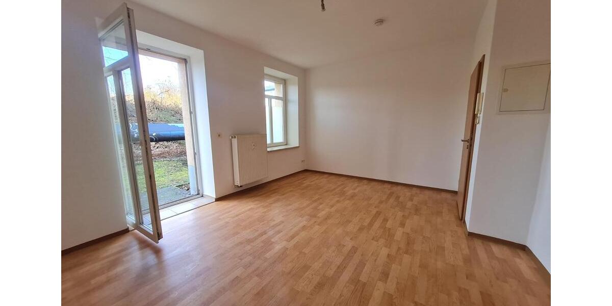 Erdgeschoßwohnung Gera - 1 Zimmer, 22 m&sup2;, 235&euro; | Angebot:26443122