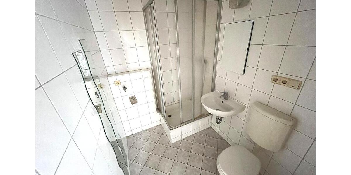 Etagenwohnung Gera Lusan - 1.5 Zimmer, 32 m&sup2;, 200&euro; | Angebot:26444045