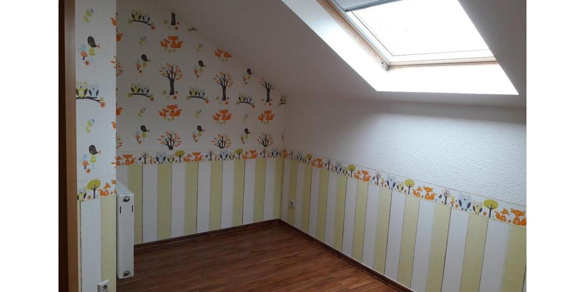 Dachgeschoßwohnung Gera Alt-Bieblach - 3 Zimmer, 100 m&sup2;, 670&euro; | Angebot:25989735