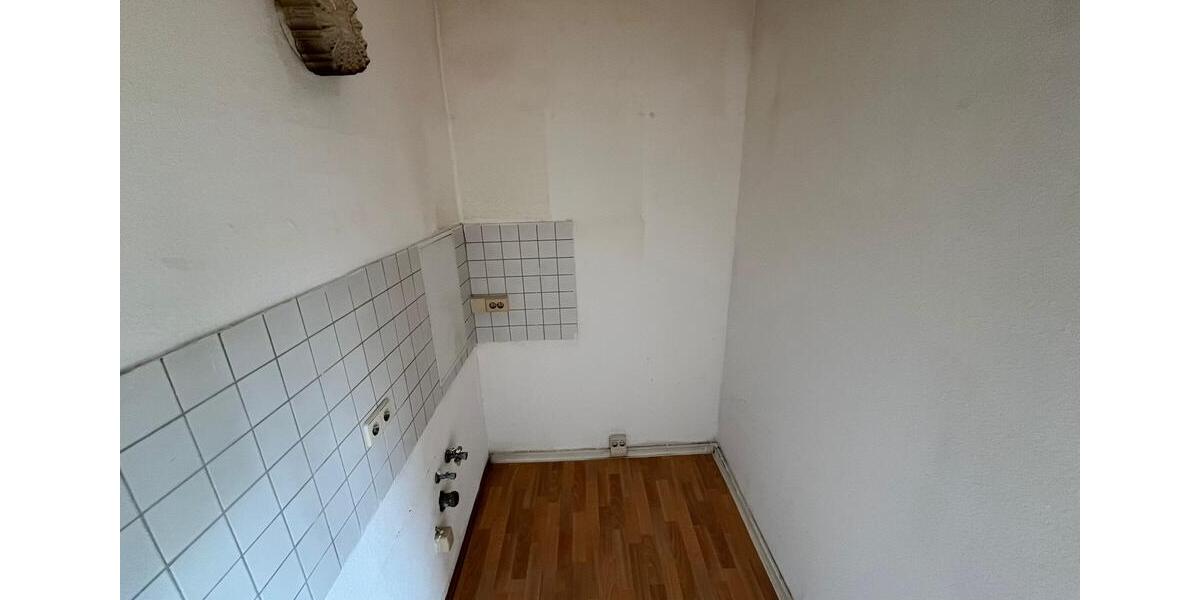 Etagenwohnung Gera Lusan - 1.5 Zimmer, 32 m&sup2;, 200&euro; | Angebot:26444045