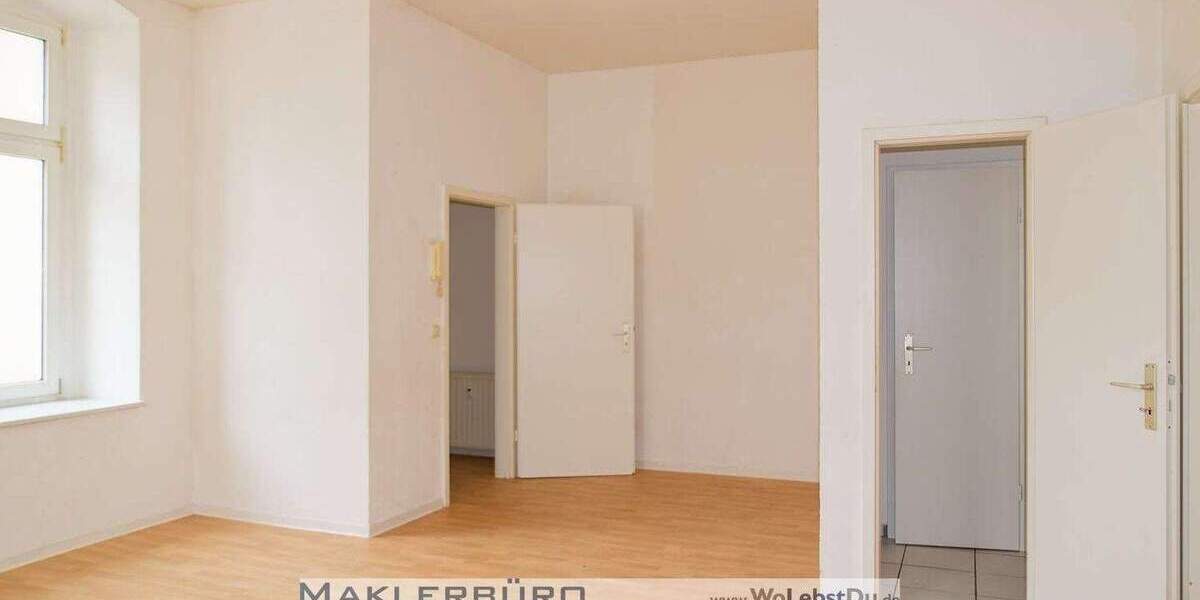 Etagenwohnung Greiz Irchwitz - 3 Zimmer, 90 m&sup2;, 450&euro; | Angebot:25674665
