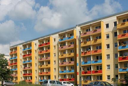 Sanierte 3-Raum-Wohnung mit Badewanne und Balkon 3 zimmer