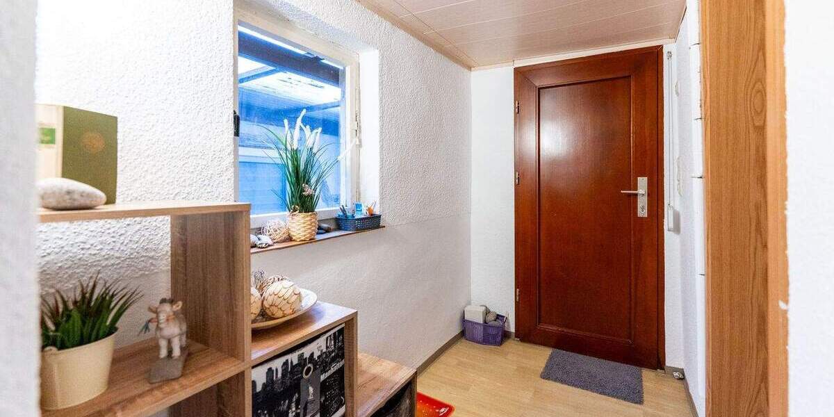 Reihenmittelhaus Stadtroda - 5 Zimmer, 115 m&sup2;, 99.000&euro; | Angebot:25851381