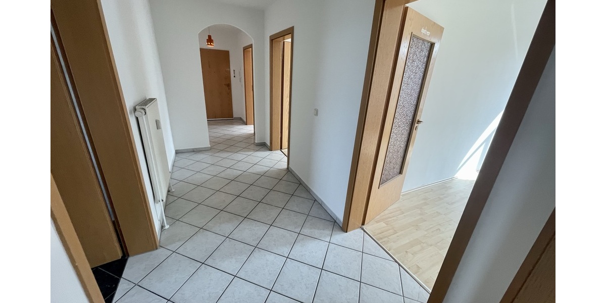 Super 3 Raum Wohnung mit Balkon und Wanne in der Geraer Innenstadt! - 3- Gera Alt-Bieblach | Angebot:26336977