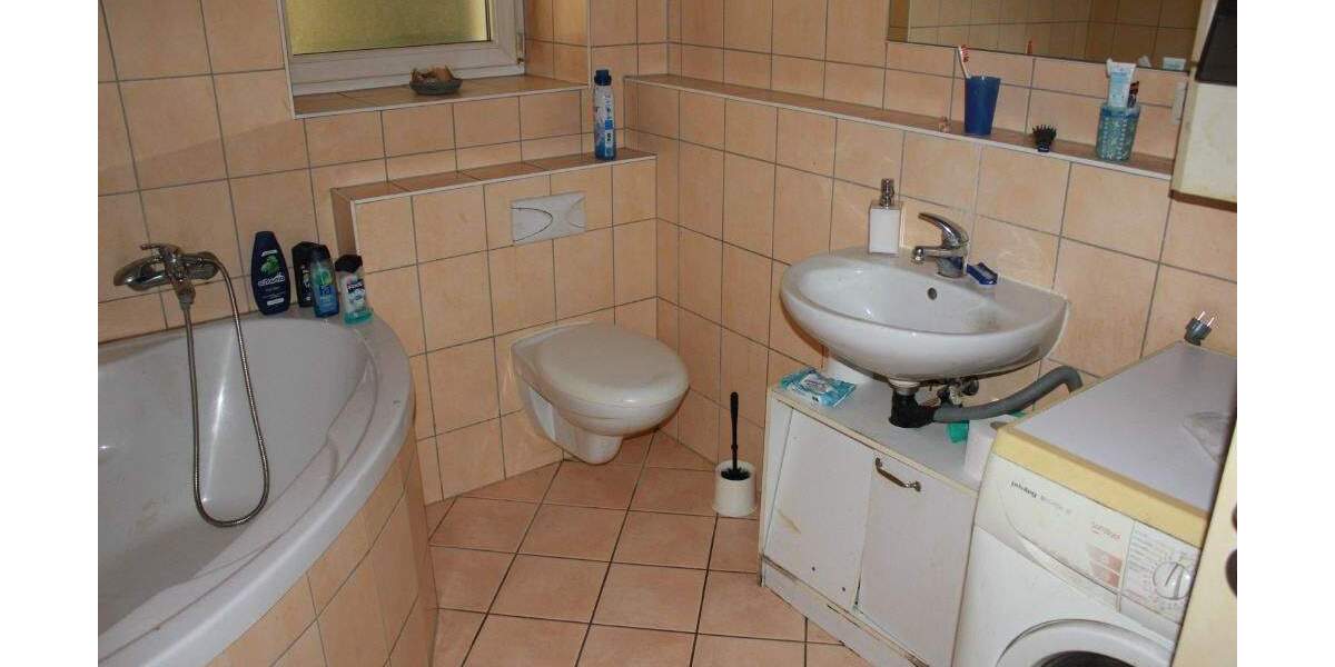 Etagenwohnung Altenburg - 2 Zimmer, 59 m&sup2;, 34.000&euro; | Angebot:25800268