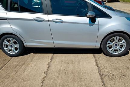 Ford B-Max 47.000 km 6.490 &euro; Gera 07551