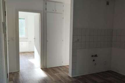 Wohnung zum Mieten in Zwickau 186 € 31 m²