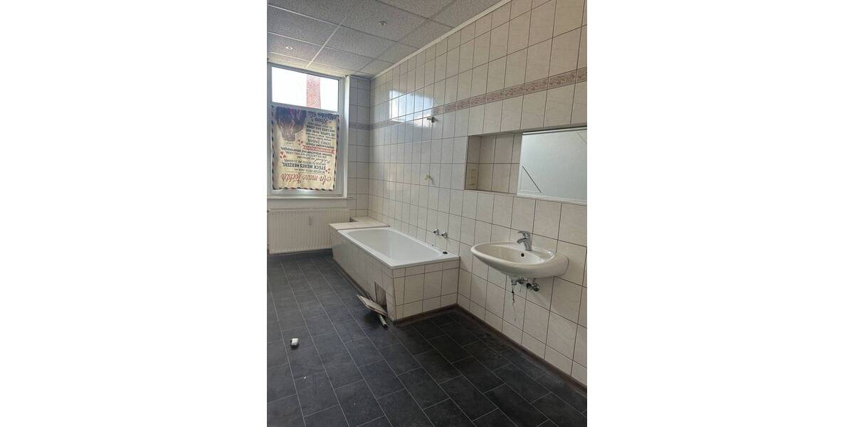 Mehrfamilienhaus, Wohnhaus Werdau Steinpleis - 2 Zimmer, 267 m&sup2;, 199.000&euro; | Angebot:26851408