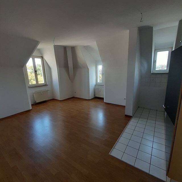 Ideal für Anleger fast im Zentrum mit viel Altbaucharme