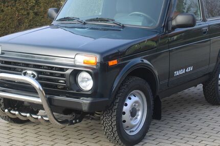 Lada Niva 81.752 km 11.499 &euro; Isserstedt 07751