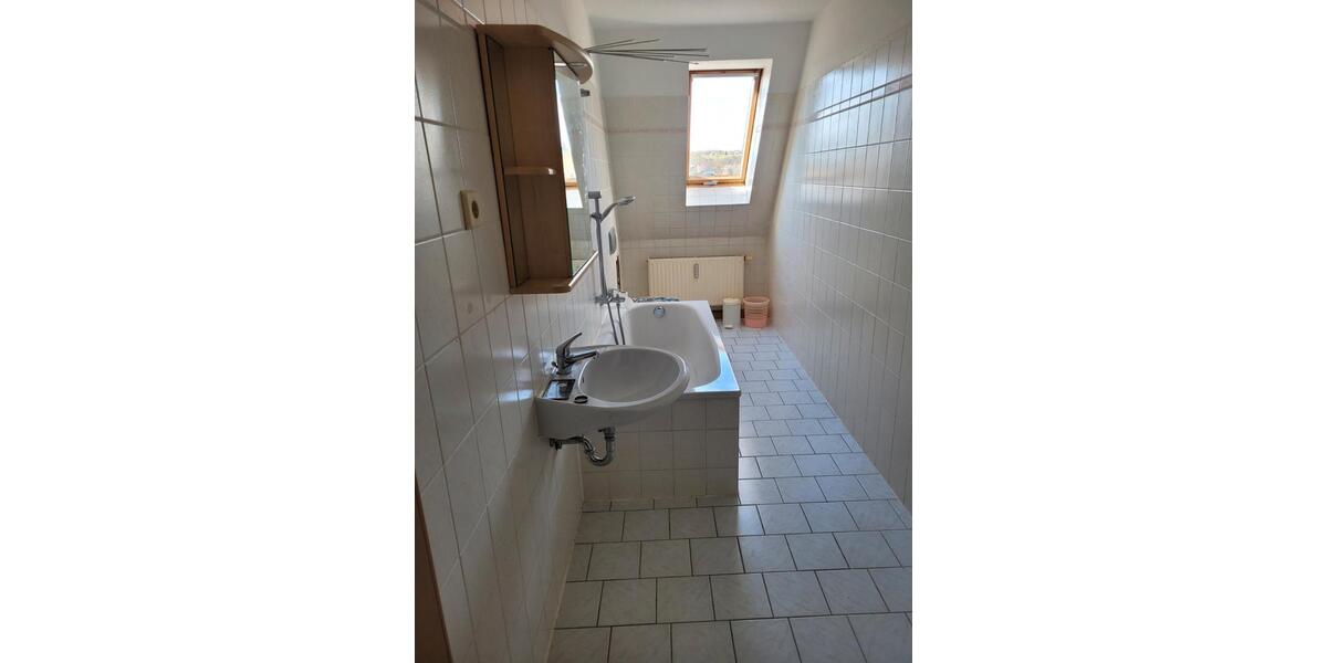Etagenwohnung Crimmitschau - 2 Zimmer, 55 m&sup2;, 272&euro; | Angebot:26381427