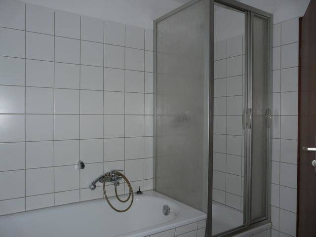 Etagenwohnung Crimmitschau - 2 Zimmer, 51 m&sup2;, 350&euro; | Angebot:26228773
