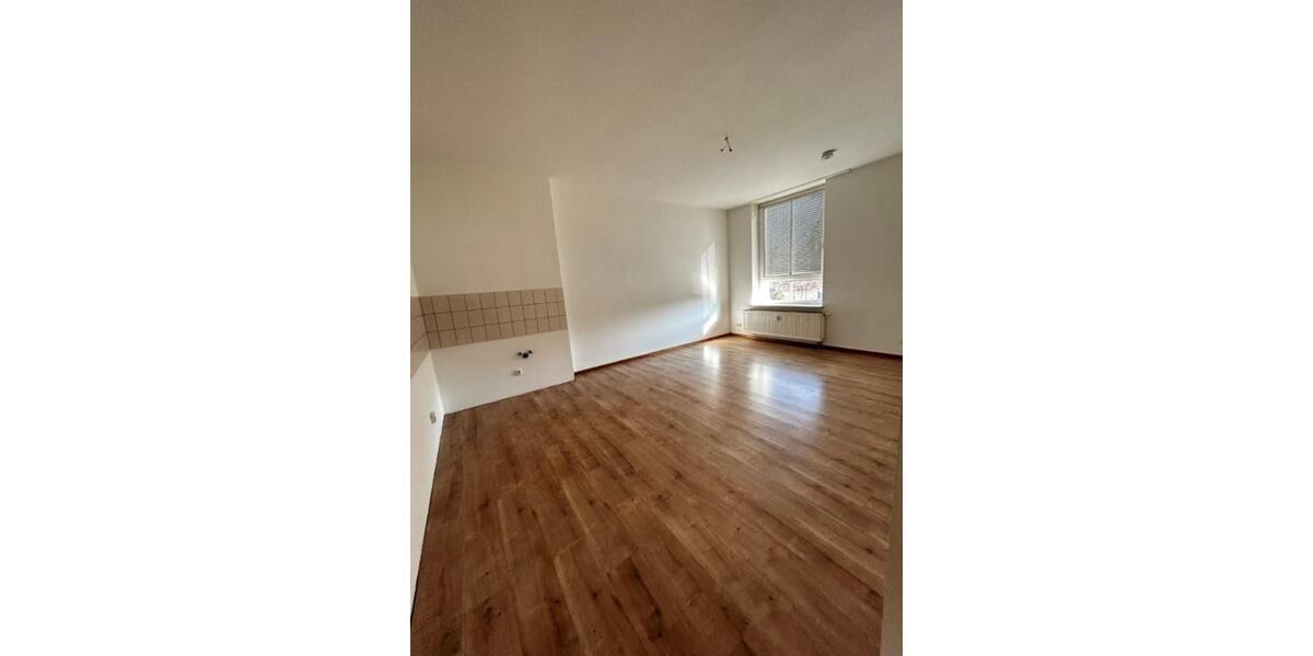 Etagenwohnung Crimmitschau - 1 Zimmer, 38 m&sup2;, 200&euro; | Angebot:25362058