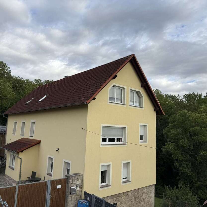 Haus zum Kaufen in Naumburg 450.000 € 305 m²