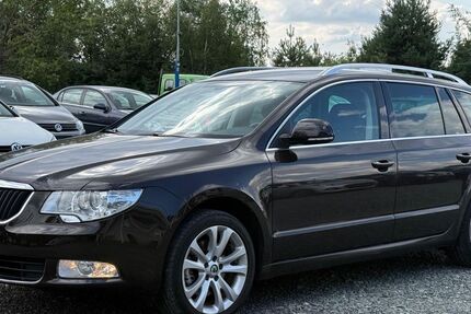 Skoda Superb 103.657 km 10.999 &euro; Schleifreisen 07629