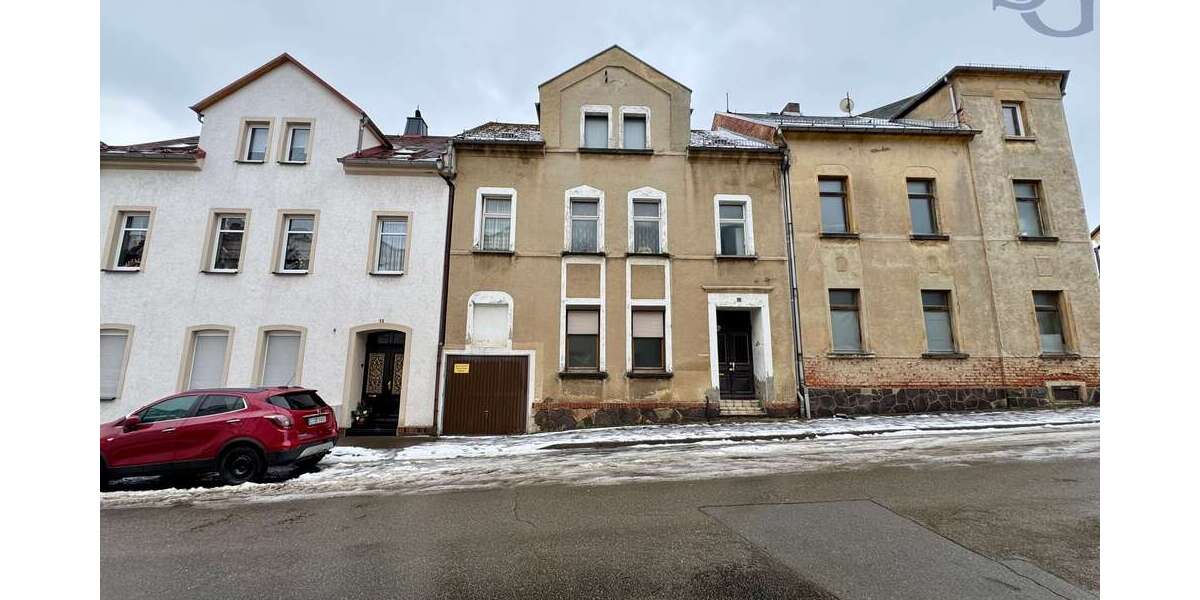 Haus zum Kaufen in Crimmitschau 30.000 € 134.25 m² 7 zimmer