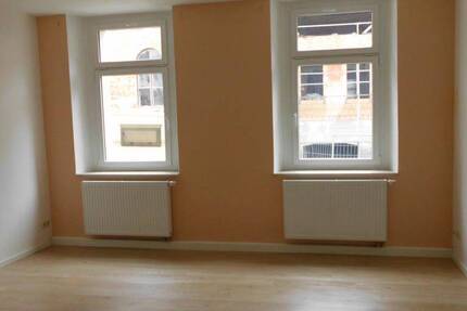Wohnung Gera Innenstadt - 4 Zimmer, 87 m&sup2;, 420&euro; | Angebot:26739886