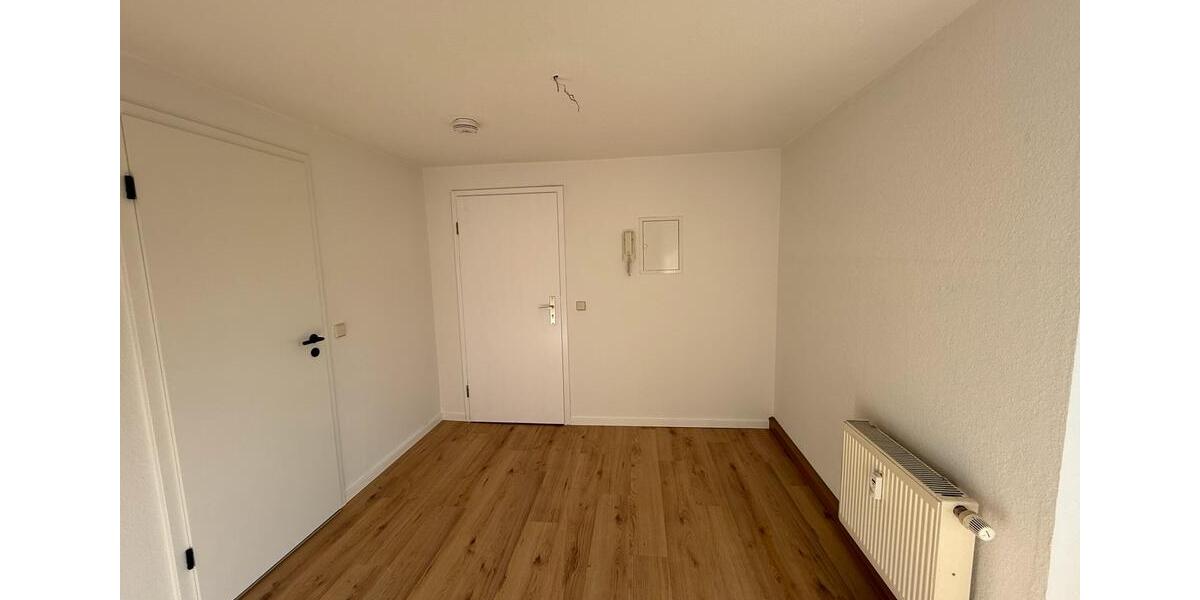Dachgeschoßwohnung Meerane - 2 Zimmer, 57 m&sup2;, 500&euro; | Angebot:26558622