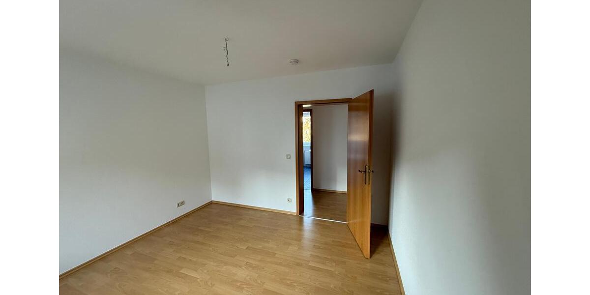 Dachgeschoßwohnung Greiz - 2 Zimmer, 50 m&sup2;, 289&euro; | Angebot:24511704